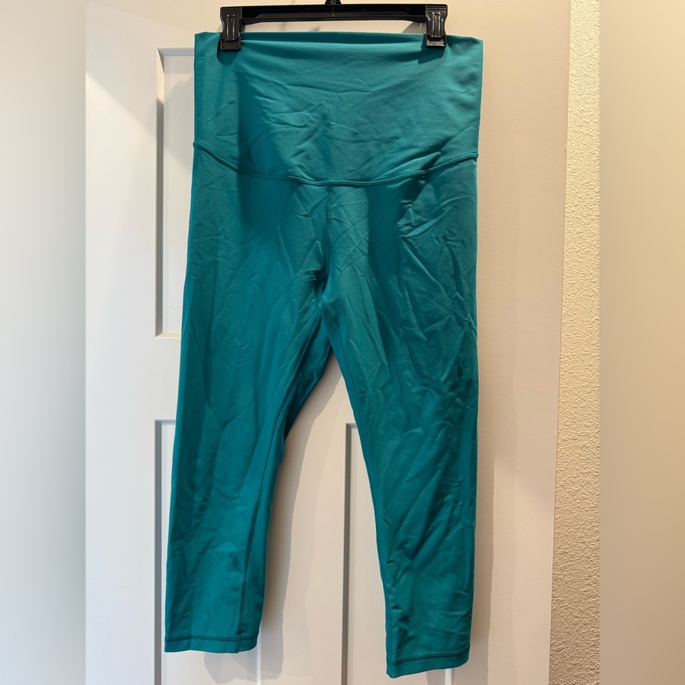 Old Navy Maternity Full Panel PowerSoft Crop Leggings Teal Medium